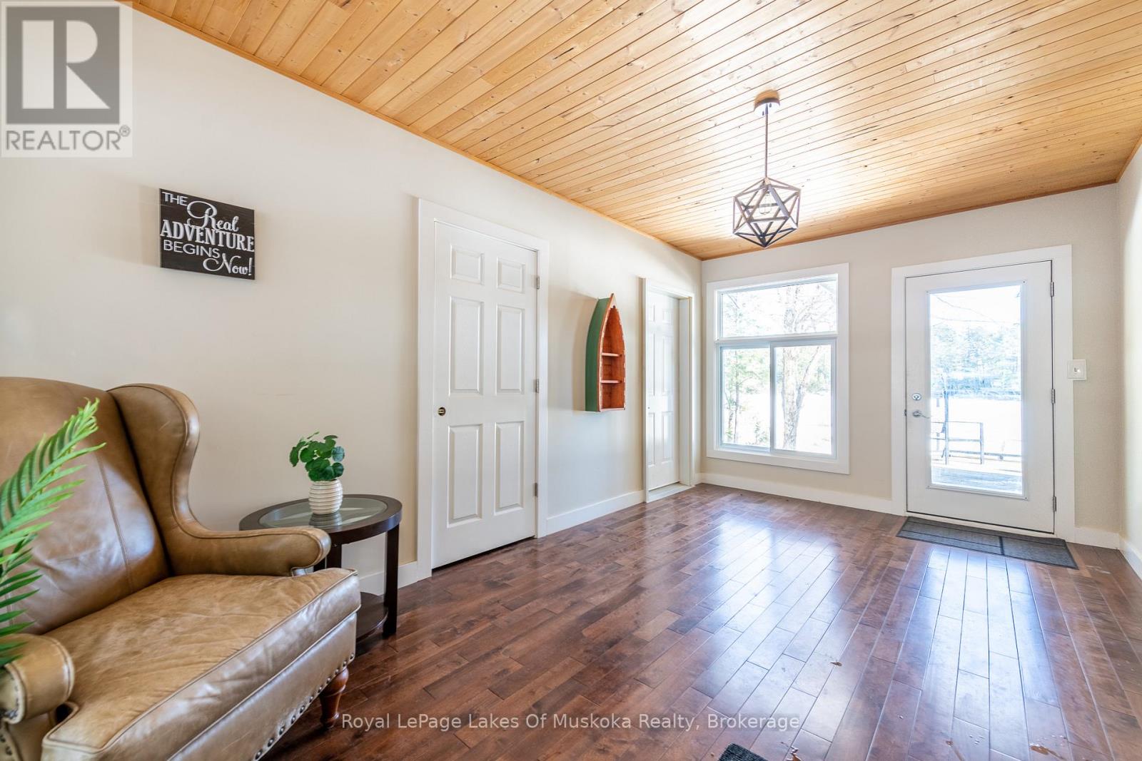 1420 Limberlost Road, Lake Of Bays, Ontario  P1H 2J6 - Photo 16 - X12591528