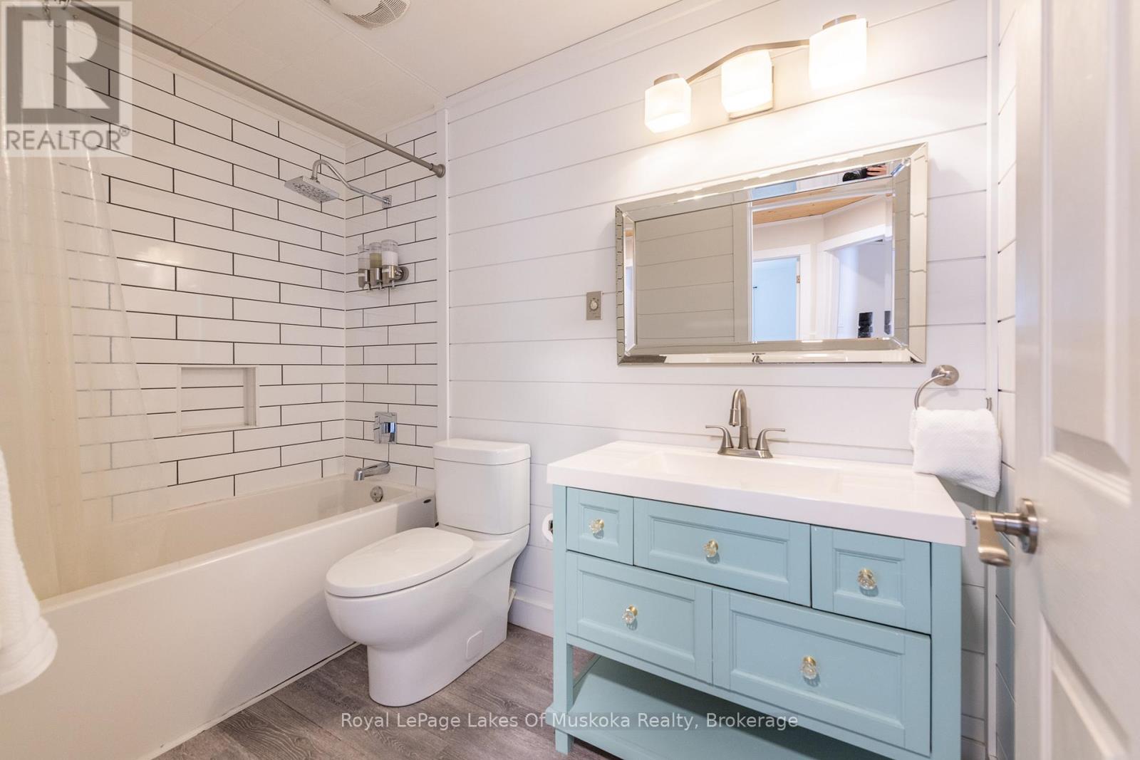 1420 Limberlost Road, Lake Of Bays, Ontario  P1H 2J6 - Photo 18 - X12591528