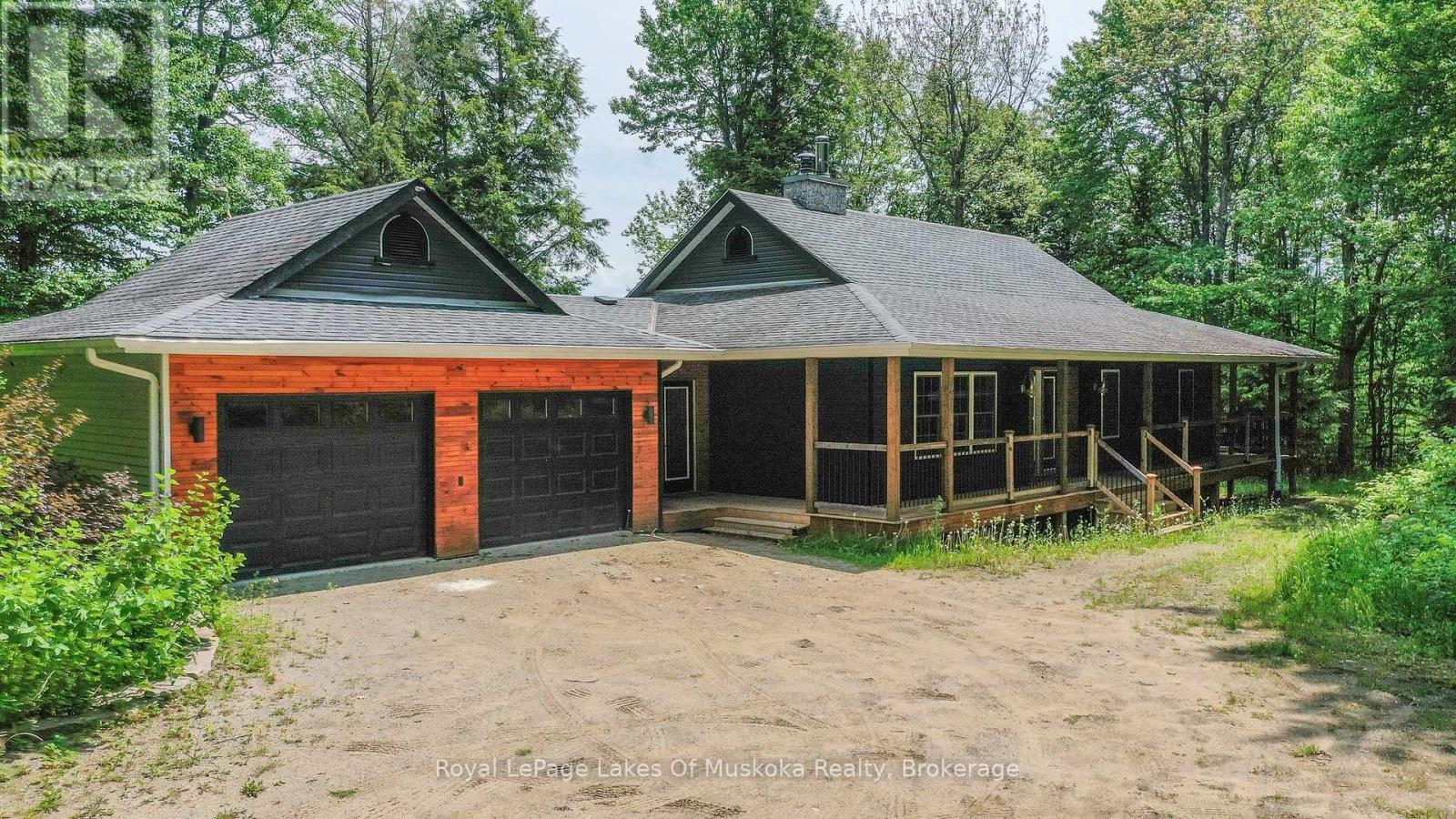 1420 Limberlost Road, Lake Of Bays, Ontario  P1H 2J6 - Photo 2 - X12591528