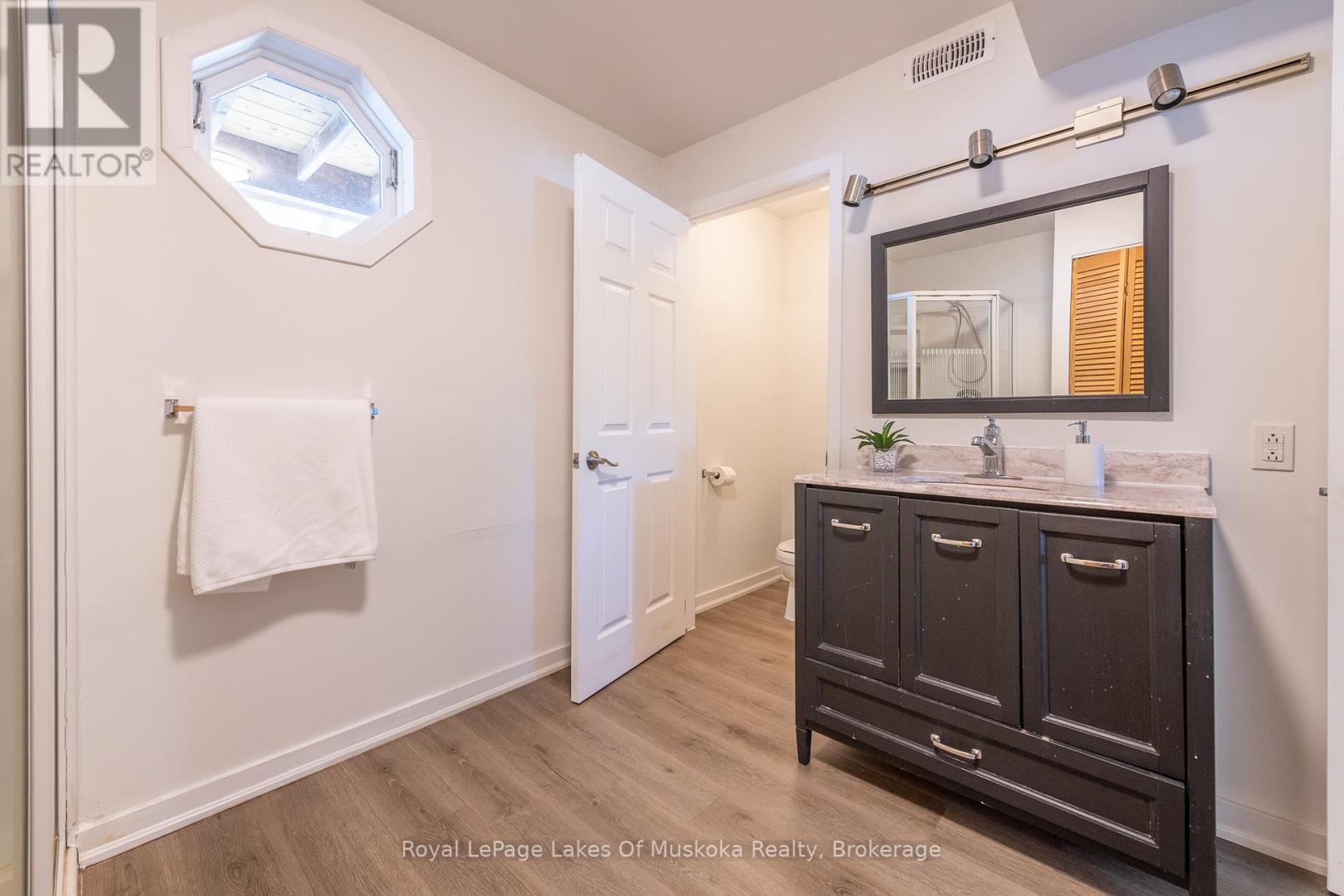 1420 Limberlost Road, Lake Of Bays, Ontario  P1H 2J6 - Photo 32 - X12591528