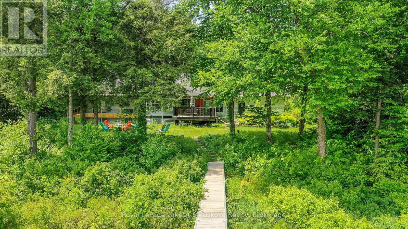 1420 Limberlost Road, Lake Of Bays, Ontario  P1H 2J6 - Photo 38 - X12591528