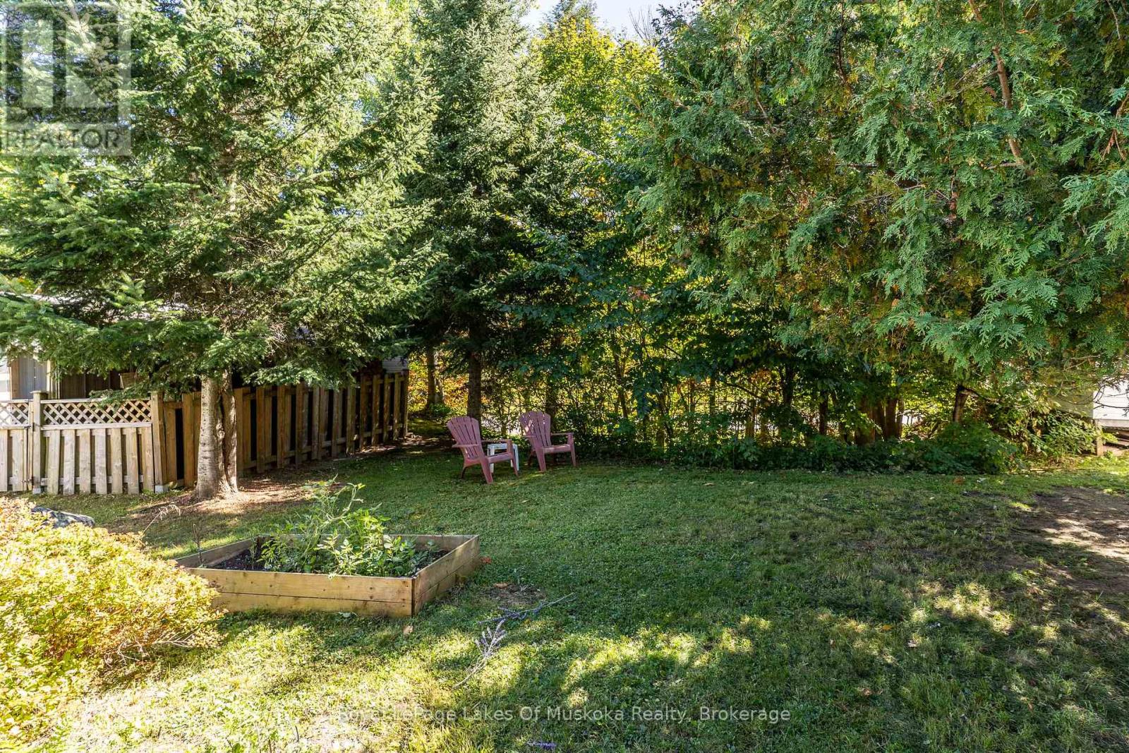 22 Knotty Pine Trail, Huntsville, Ontario  P1H 1S7 - Photo 38 - X12598228