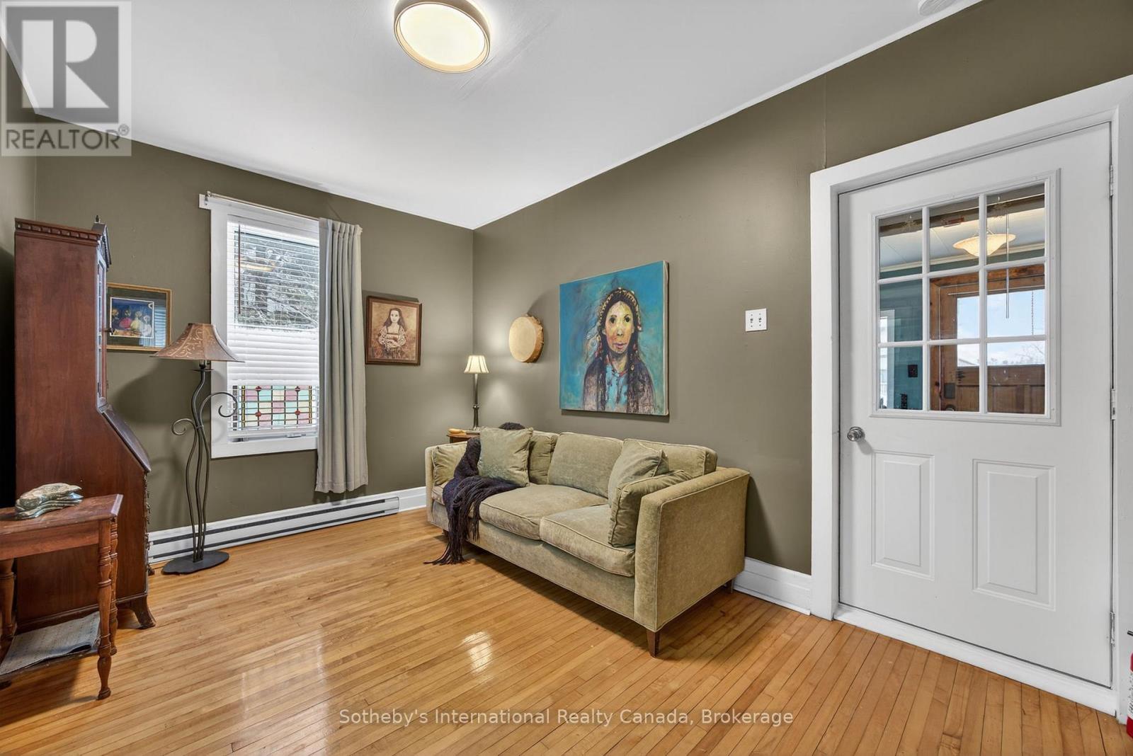 516 High Street, Georgian Bay, Ontario  P0C 1H0 - Photo 5 - X12604290