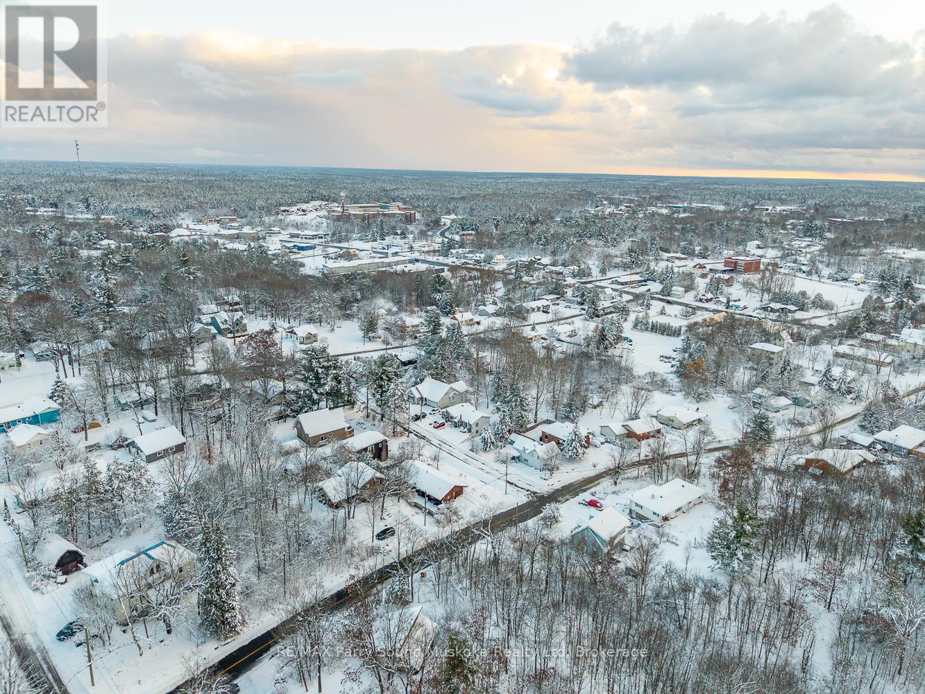 37 Louisa Street, Parry Sound, Ontario  P2A 2V7 - Photo 34 - X12604426