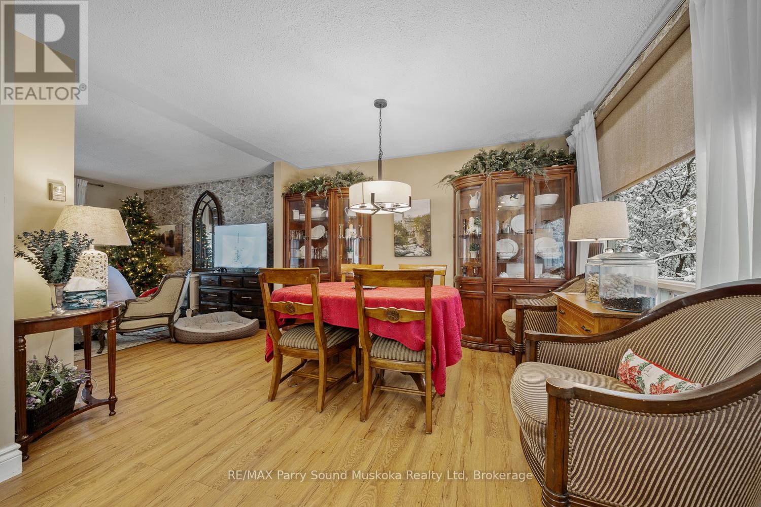 37 Louisa Street, Parry Sound, Ontario  P2A 2V7 - Photo 9 - X12604426