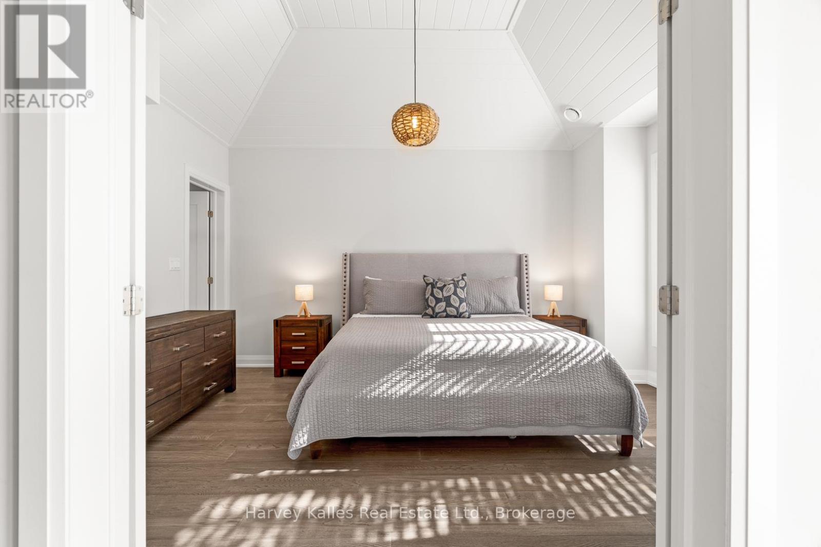 15 - 2054 Peninsula Road, Muskoka Lakes, Ontario  P0B 1G0 - Photo 17 - X12606238