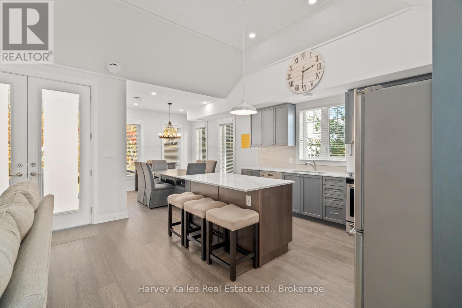 15 - 2054 Peninsula Road, Muskoka Lakes, Ontario  P0B 1G0 - Photo 9 - X12606238