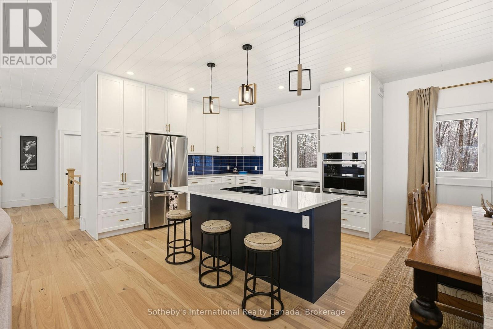 2435 Ravenscliffe Road, Huntsville, Ontario  P1H 2J2 - Photo 11 - X12606788