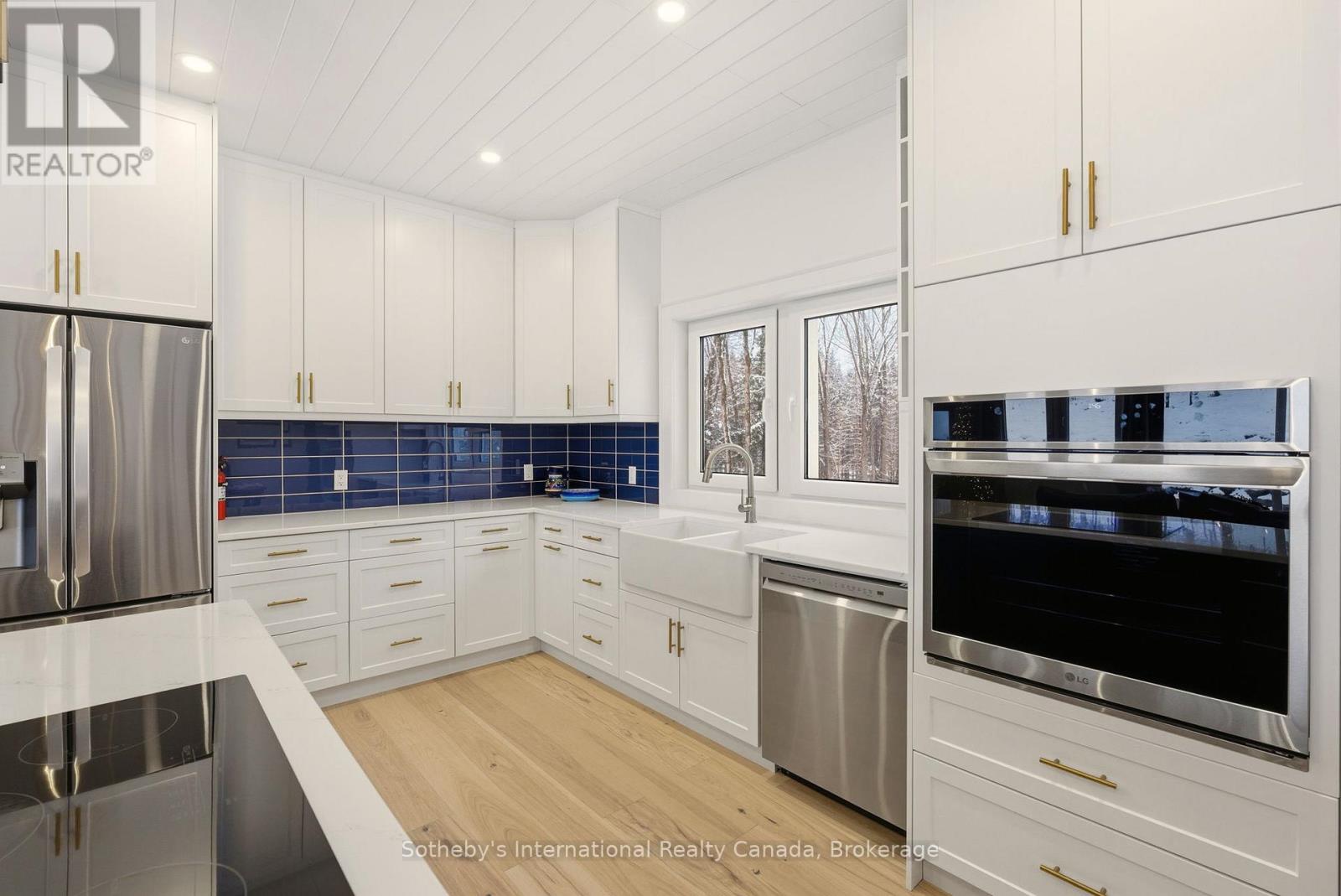 2435 Ravenscliffe Road, Huntsville, Ontario  P1H 2J2 - Photo 12 - X12606788