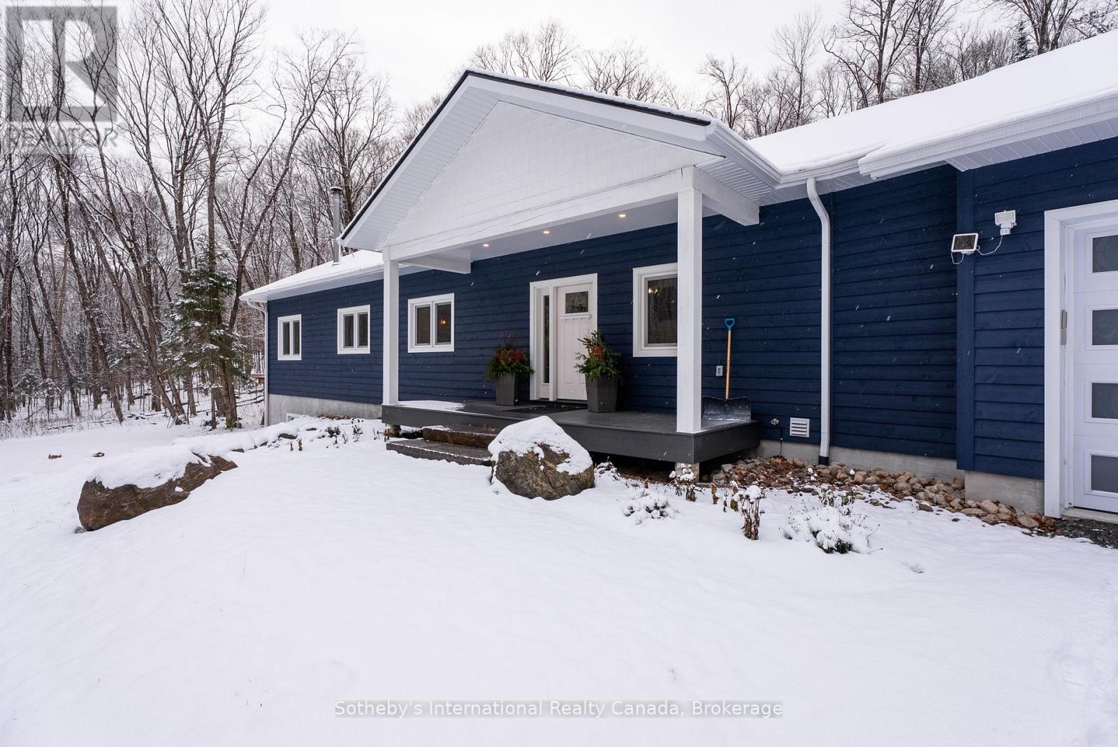 2435 Ravenscliffe Road, Huntsville, Ontario  P1H 2J2 - Photo 2 - X12606788