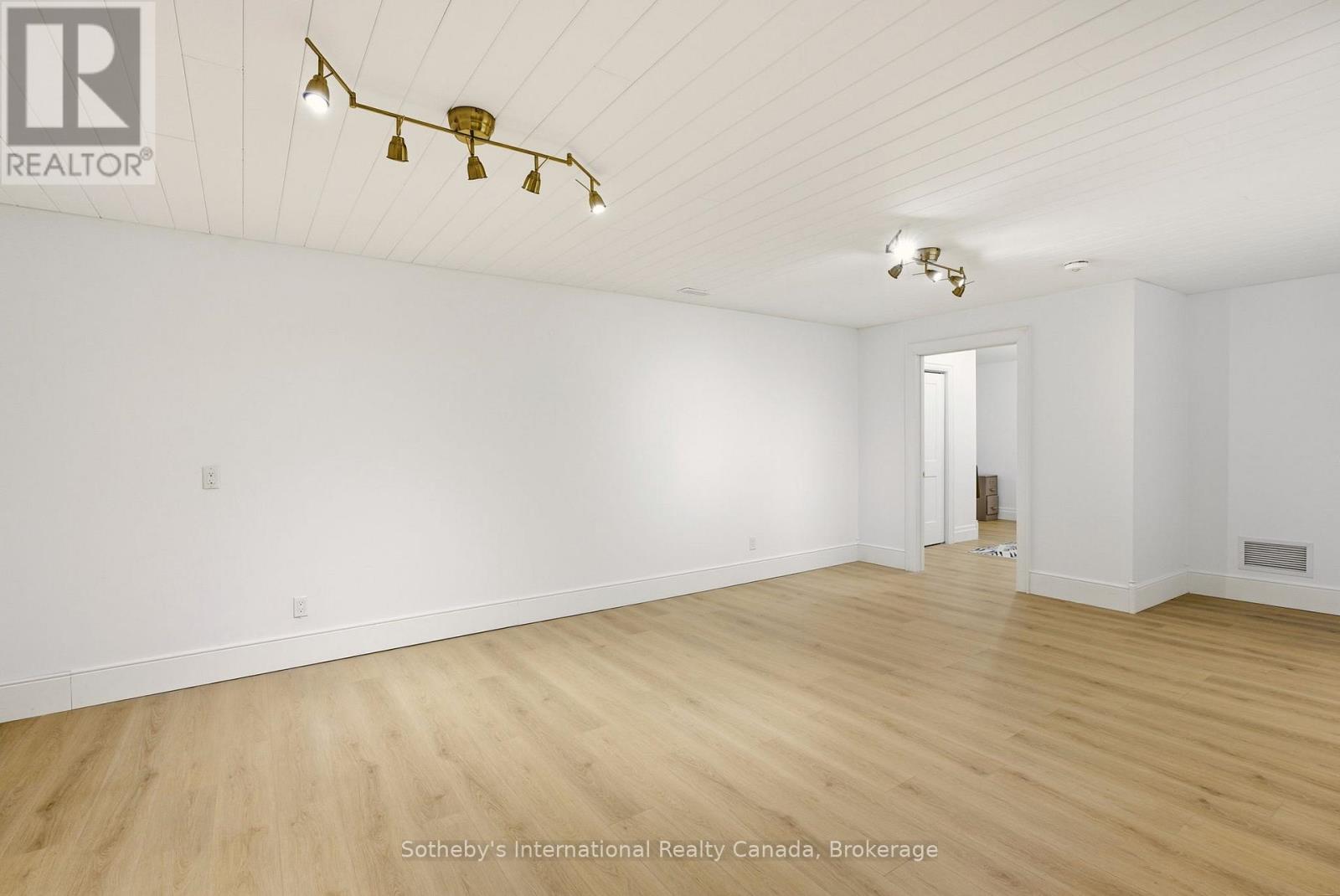 2435 Ravenscliffe Road, Huntsville, Ontario  P1H 2J2 - Photo 43 - X12606788