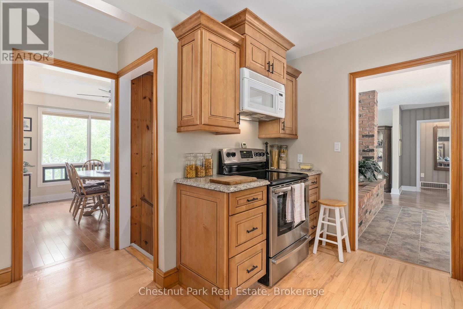 652 North Waseosa Lake Road, Huntsville, Ontario  P1H 2J4 - Photo 21 - X12609340