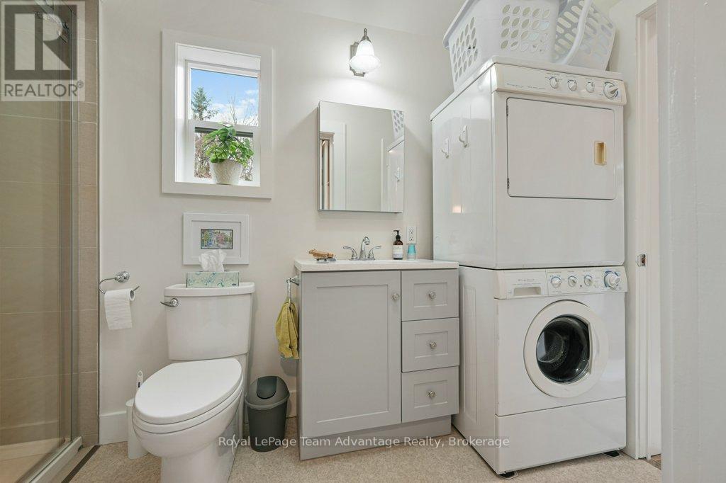 3 Belvedere Avenue, Parry Sound, Ontario  P2A 1Z8 - Photo 24 - X12609854