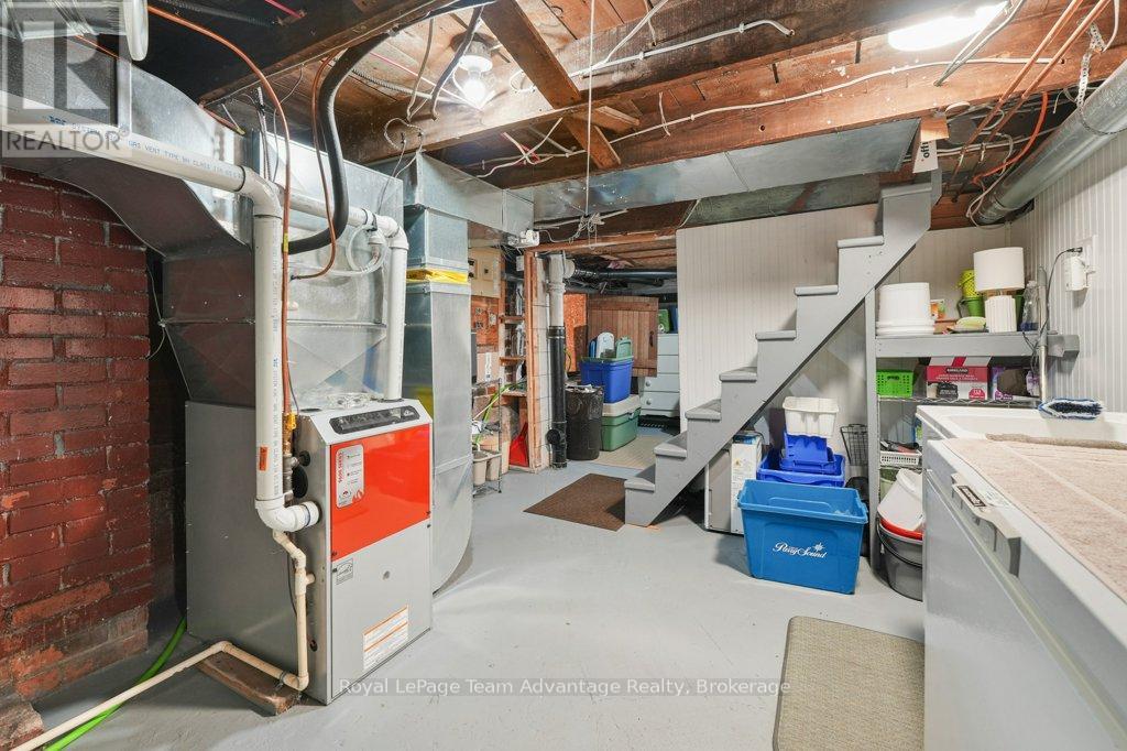 3 Belvedere Avenue, Parry Sound, Ontario  P2A 1Z8 - Photo 29 - X12609854