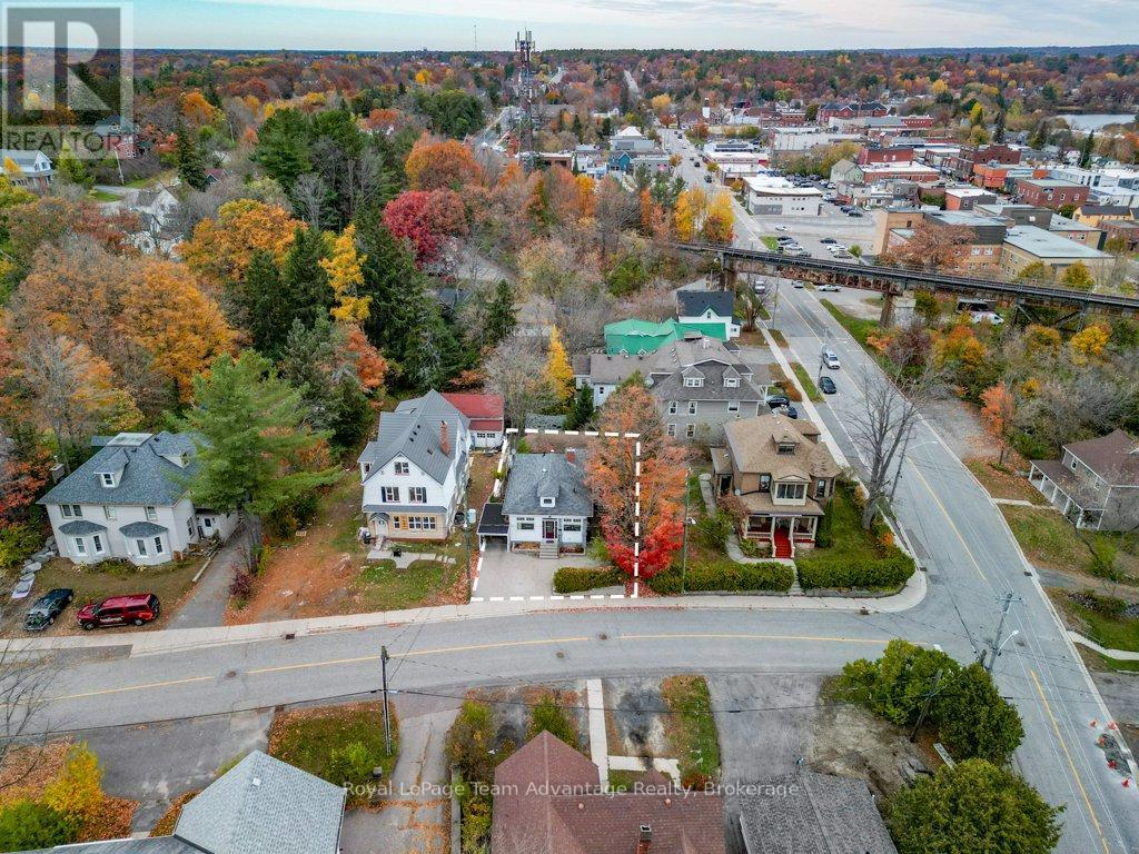 3 Belvedere Avenue, Parry Sound, Ontario  P2A 1Z8 - Photo 3 - X12609854