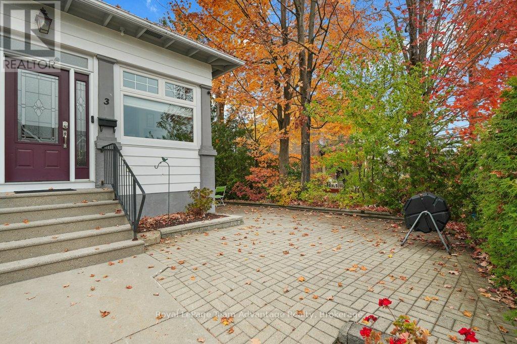 3 Belvedere Avenue, Parry Sound, Ontario  P2A 1Z8 - Photo 36 - X12609854