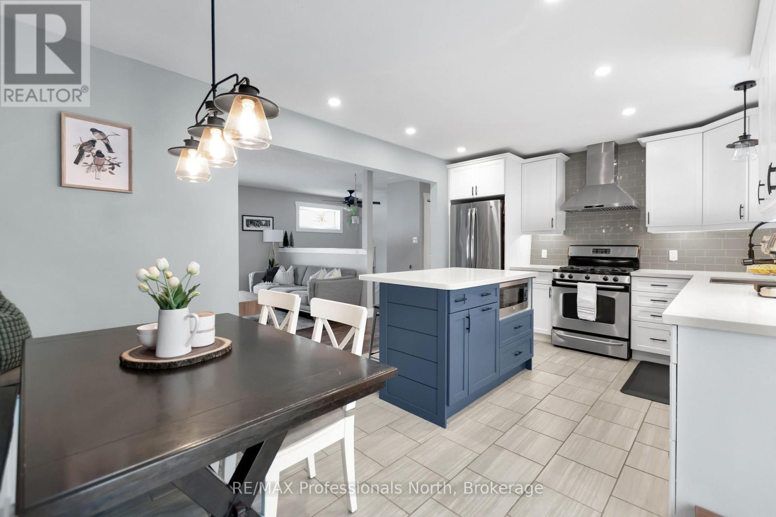 14 Beechwood Path, Huntsville, Ontario  P1H 1S8 - Photo 11 - X12610014