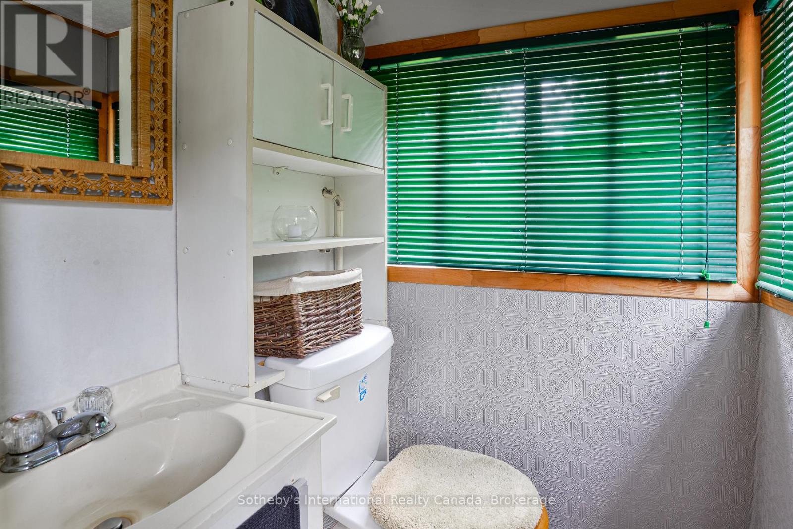 1079 Hewlitt Road, Muskoka Lakes, Ontario  P1L 1X4 - Photo 12 - X12610142