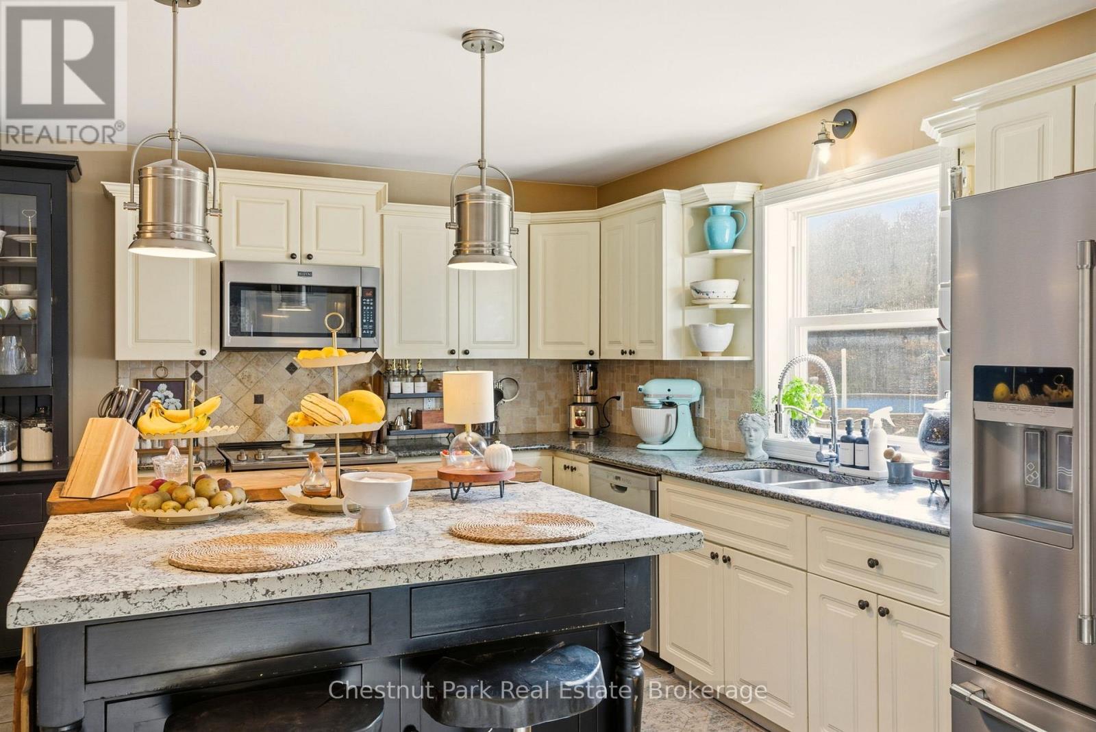 75 Pond Crescent, Huntsville, Ontario  P0A 1R0 - Photo 5 - X12611072