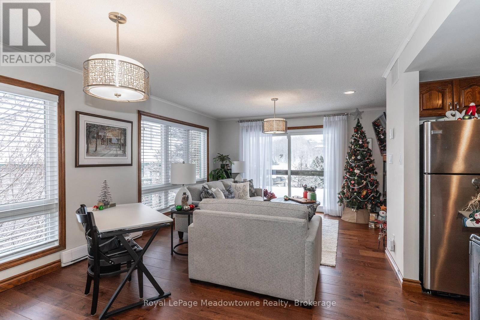 301 - 34 Deerhurst Greens Road, Huntsville, Ontario  P1H 1A9 - Photo 10 - X12612096