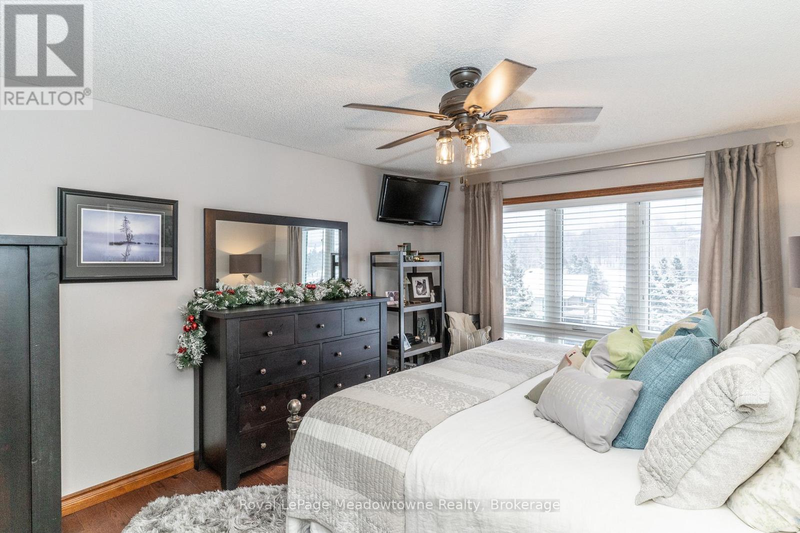 301 - 34 Deerhurst Greens Road, Huntsville, Ontario  P1H 1A9 - Photo 21 - X12612096