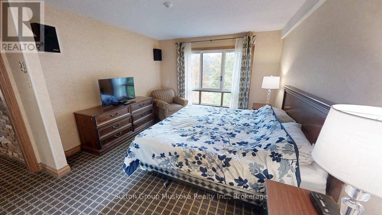 27-202 Golfview - Deerhurst Drive, Huntsville, Ontario  P1H 2E8 - Photo 9 - X12612128