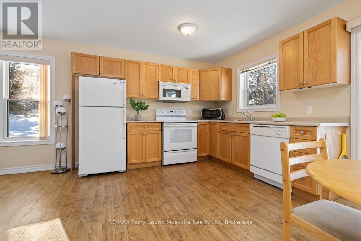 17 - 25 Seguin Place, Seguin, Ontario  P2A 1B2 - Photo 10 - X12613754