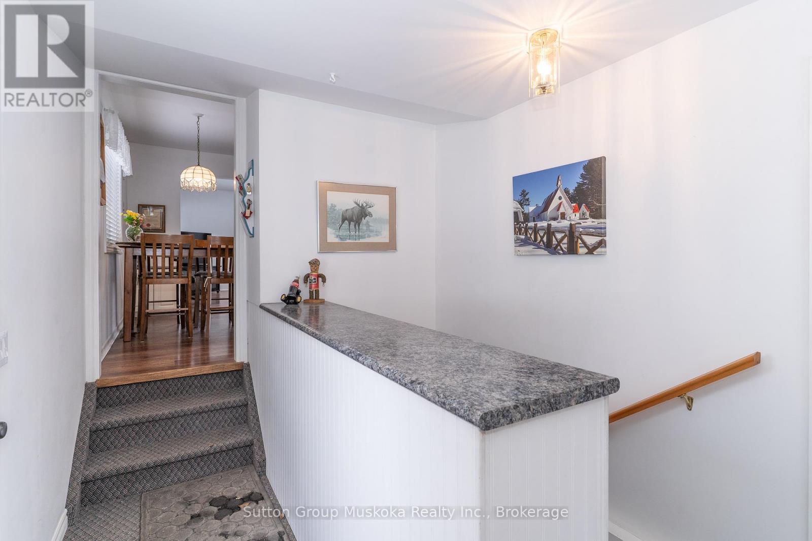 64 Spruce Drive, Huntsville, Ontario  P0B 1L0 - Photo 2 - X12614814