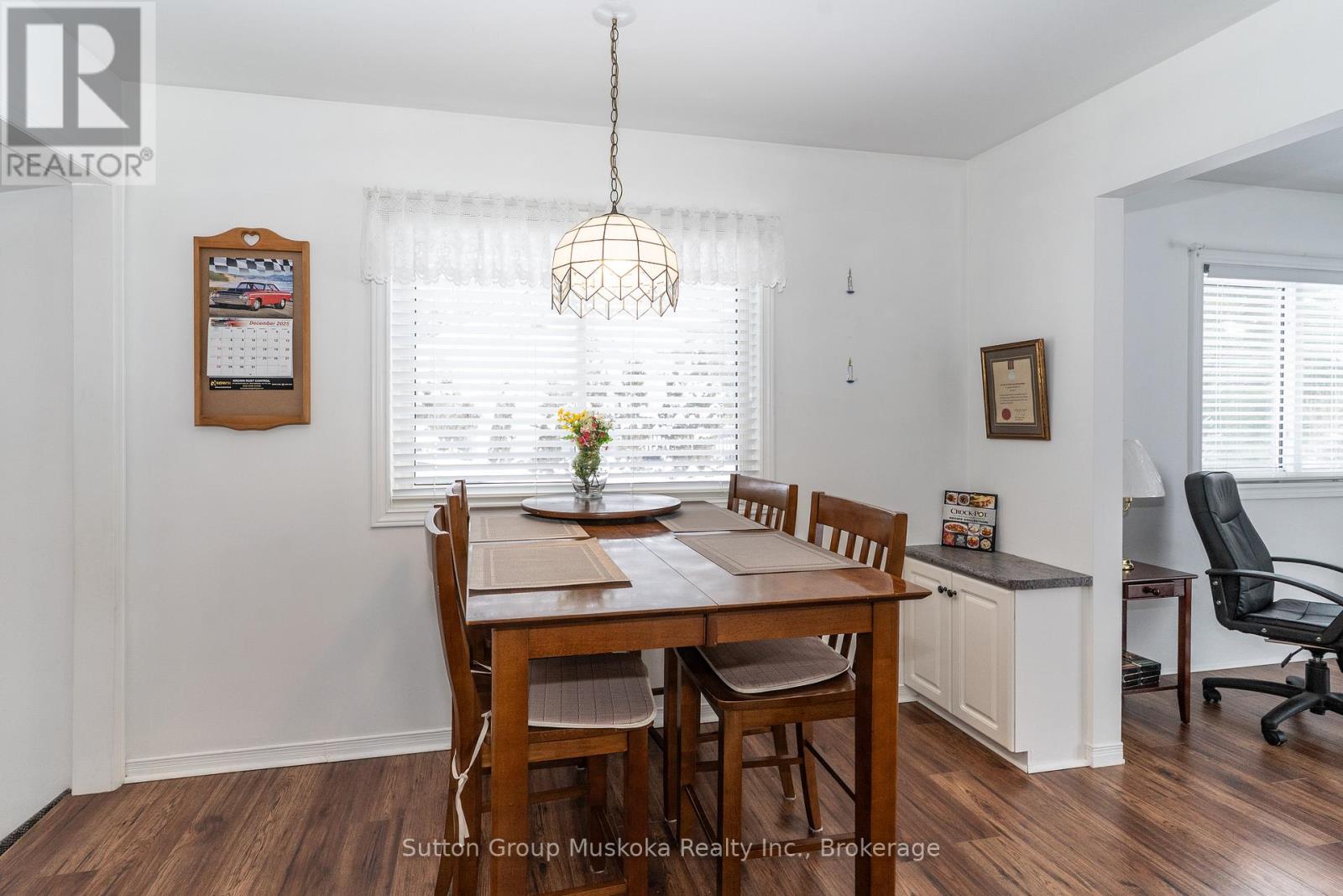 64 Spruce Drive, Huntsville, Ontario  P0B 1L0 - Photo 8 - X12614814