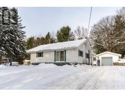 64 SPRUCE DRIVE, Huntsville, Ontario