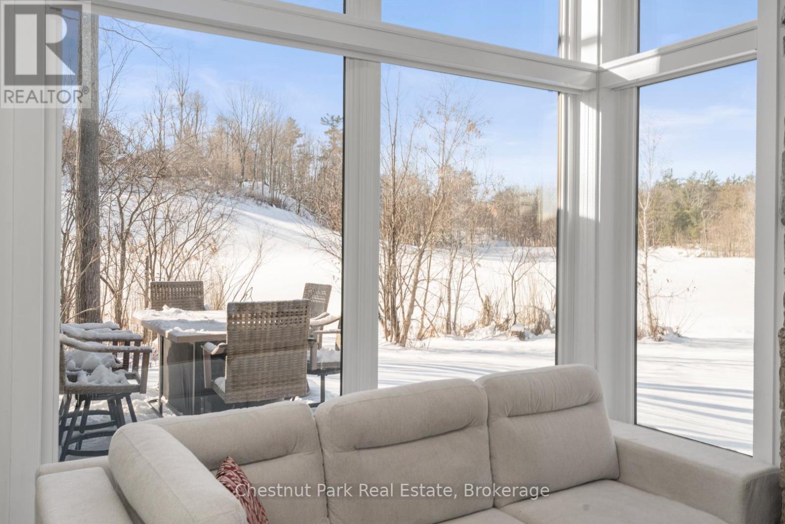 10 Carrick Trail, Gravenhurst, Ontario  P1P 0A6 - Photo 15 - X12616596