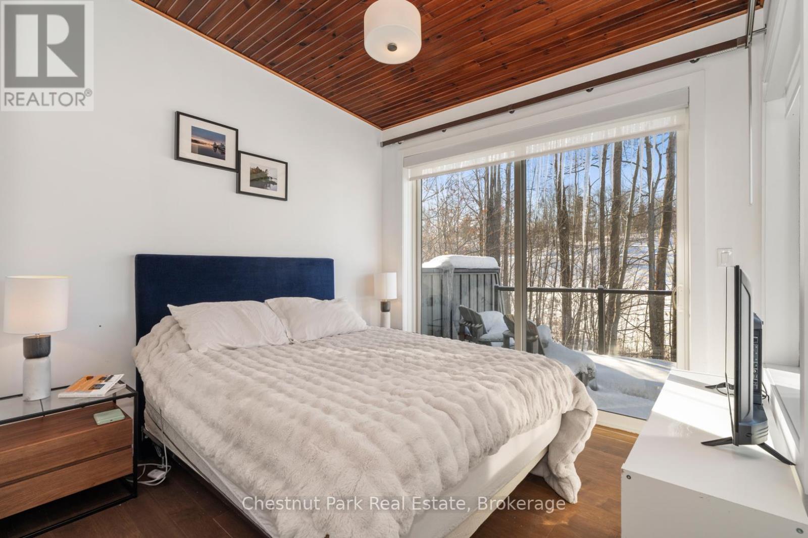 10 Carrick Trail, Gravenhurst, Ontario  P1P 0A6 - Photo 21 - X12616596