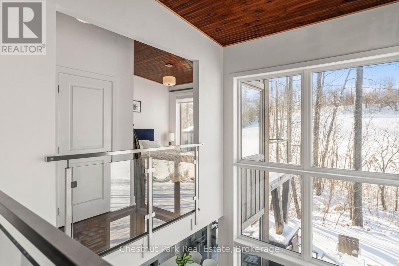 10 Carrick Trail, Gravenhurst, Ontario  P1P 0A6 - Photo 27 - X12616596