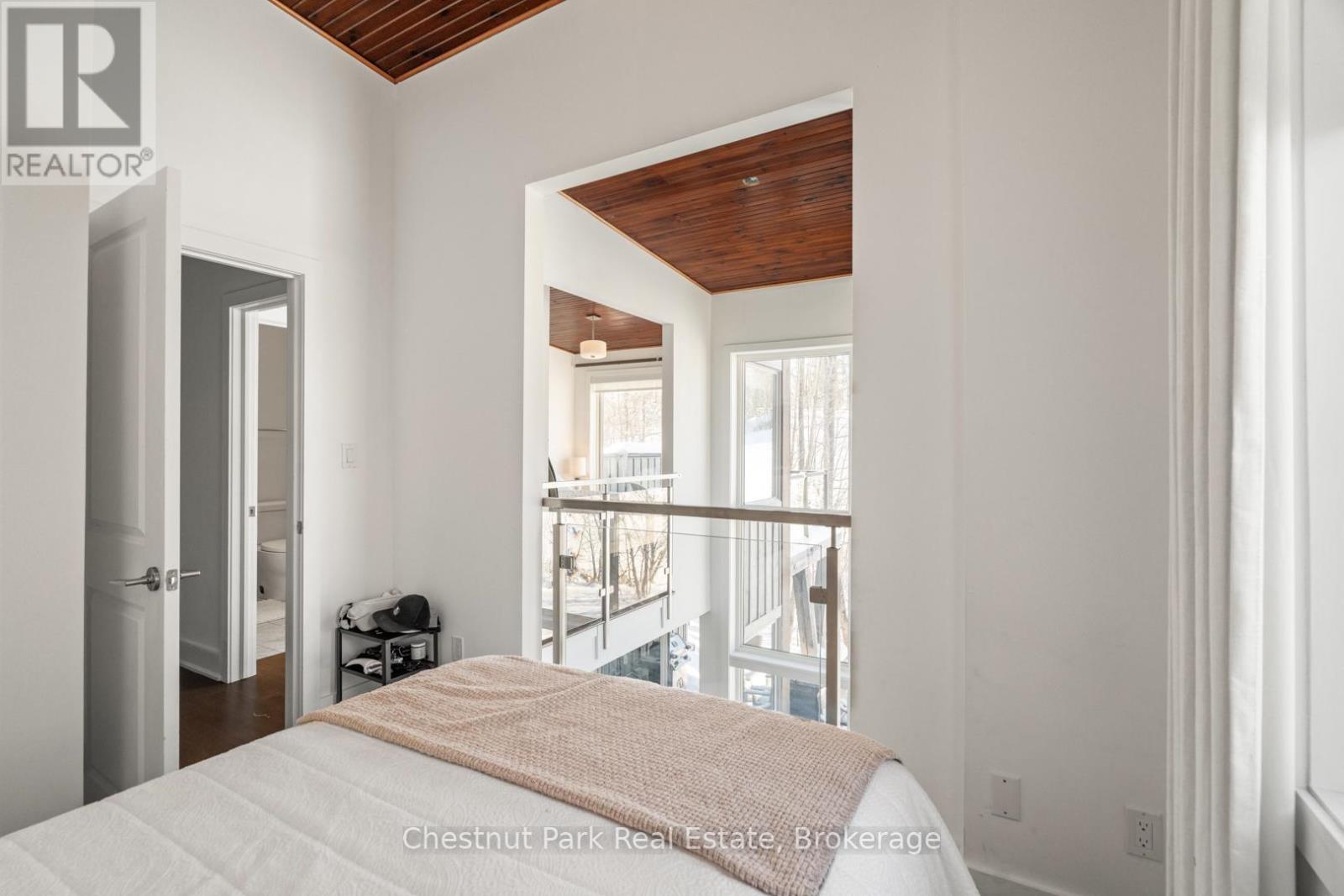 10 Carrick Trail, Gravenhurst, Ontario  P1P 0A6 - Photo 30 - X12616596