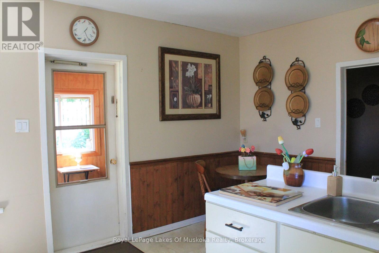 7 Duncan Street W, Huntsville, Ontario  P1H 1V9 - Photo 17 - X12627064