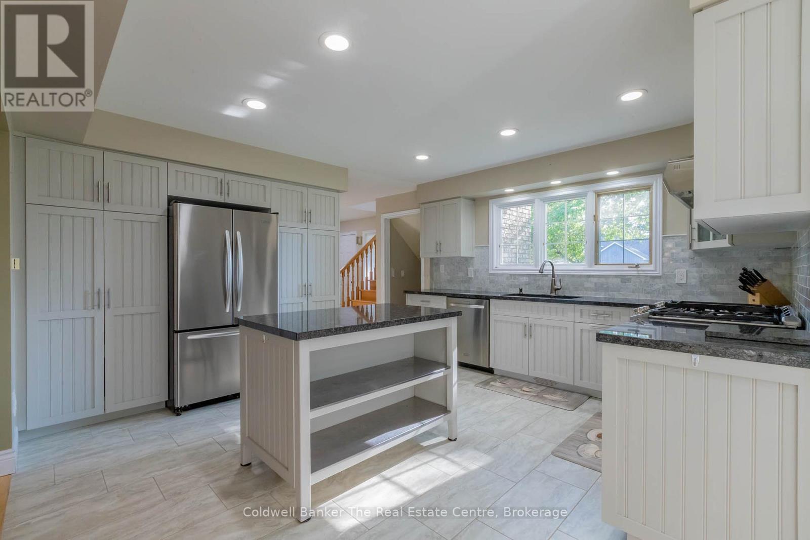 110 Forest Glen Drive, Gravenhurst, Ontario  P1P 1A1 - Photo 10 - X12628838