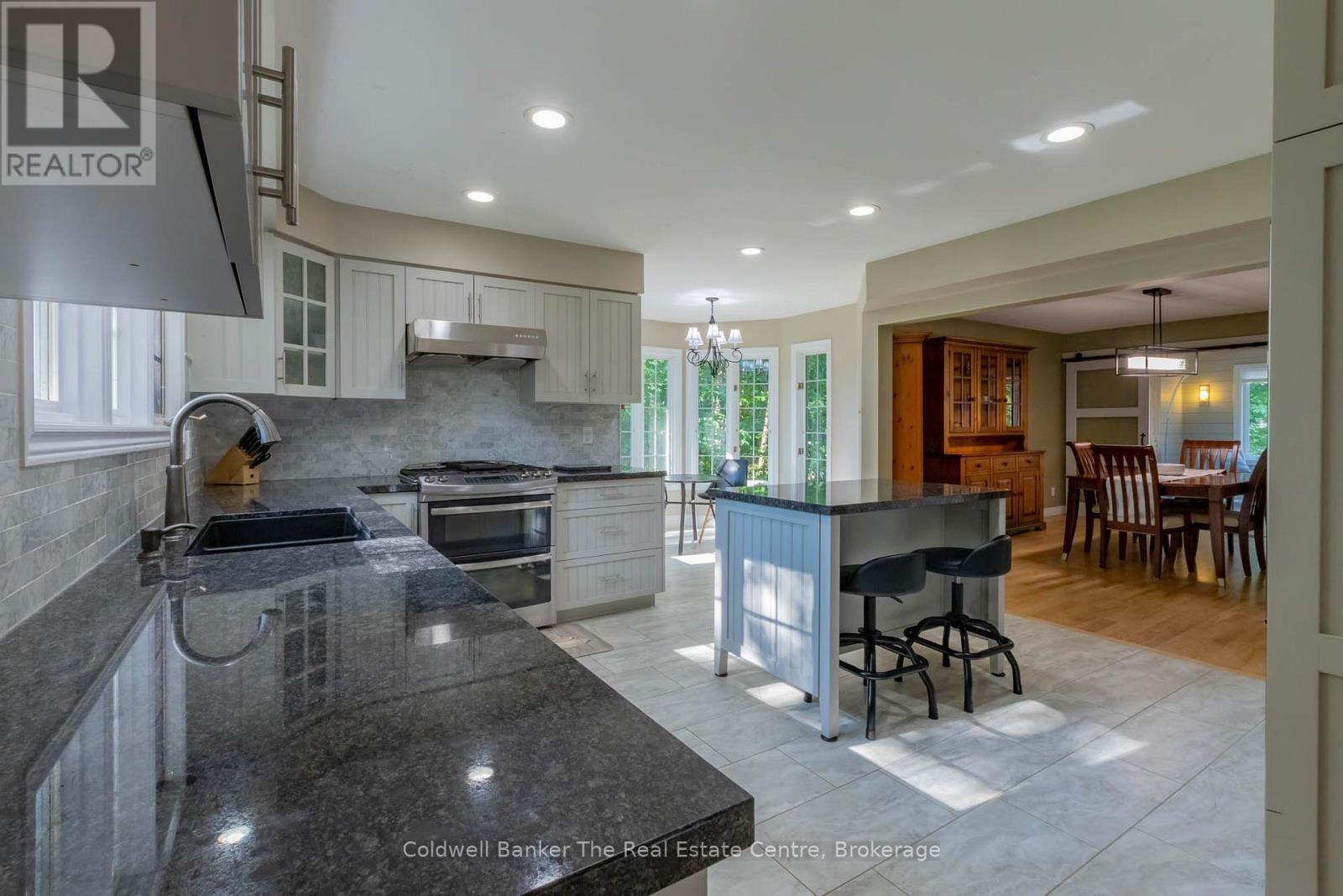 110 Forest Glen Drive, Gravenhurst, Ontario  P1P 1A1 - Photo 5 - X12628838