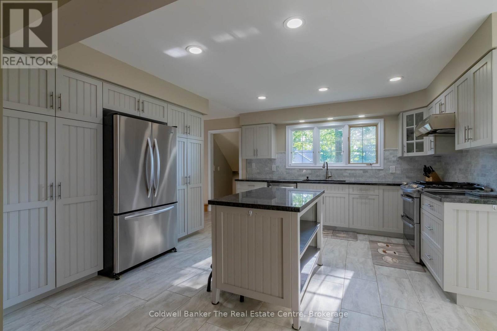 110 Forest Glen Drive, Gravenhurst, Ontario  P1P 1A1 - Photo 7 - X12628838