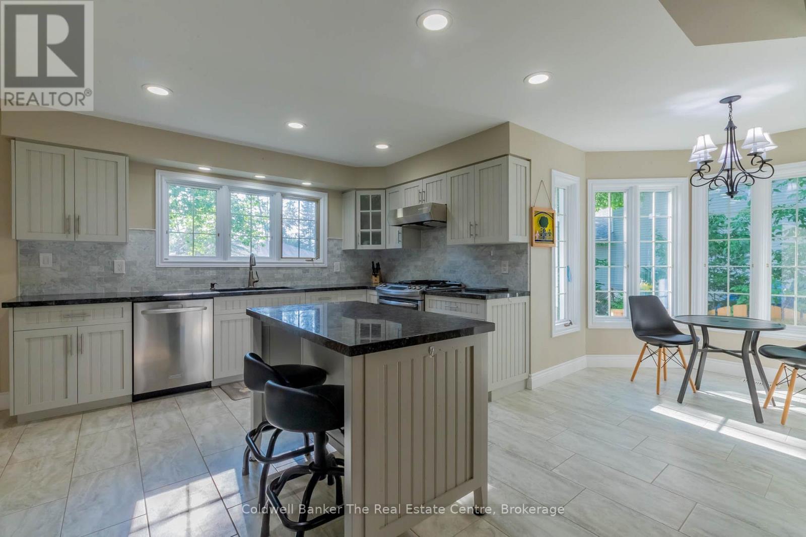 110 Forest Glen Drive, Gravenhurst, Ontario  P1P 1A1 - Photo 9 - X12628838