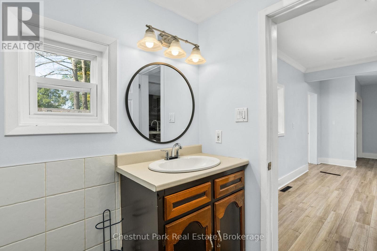 615 Bay Street, Gravenhurst, Ontario  P1P 1G8 - Photo 20 - X12629788