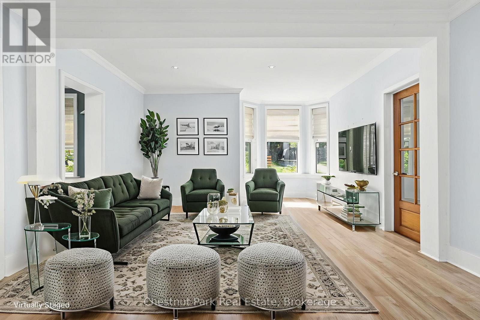 615 Bay Street, Gravenhurst, Ontario  P1P 1G8 - Photo 23 - X12629788