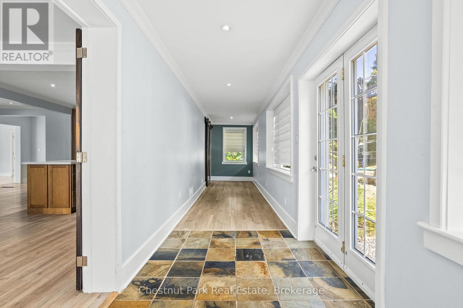 615 Bay Street, Gravenhurst, Ontario  P1P 1G8 - Photo 25 - X12629788