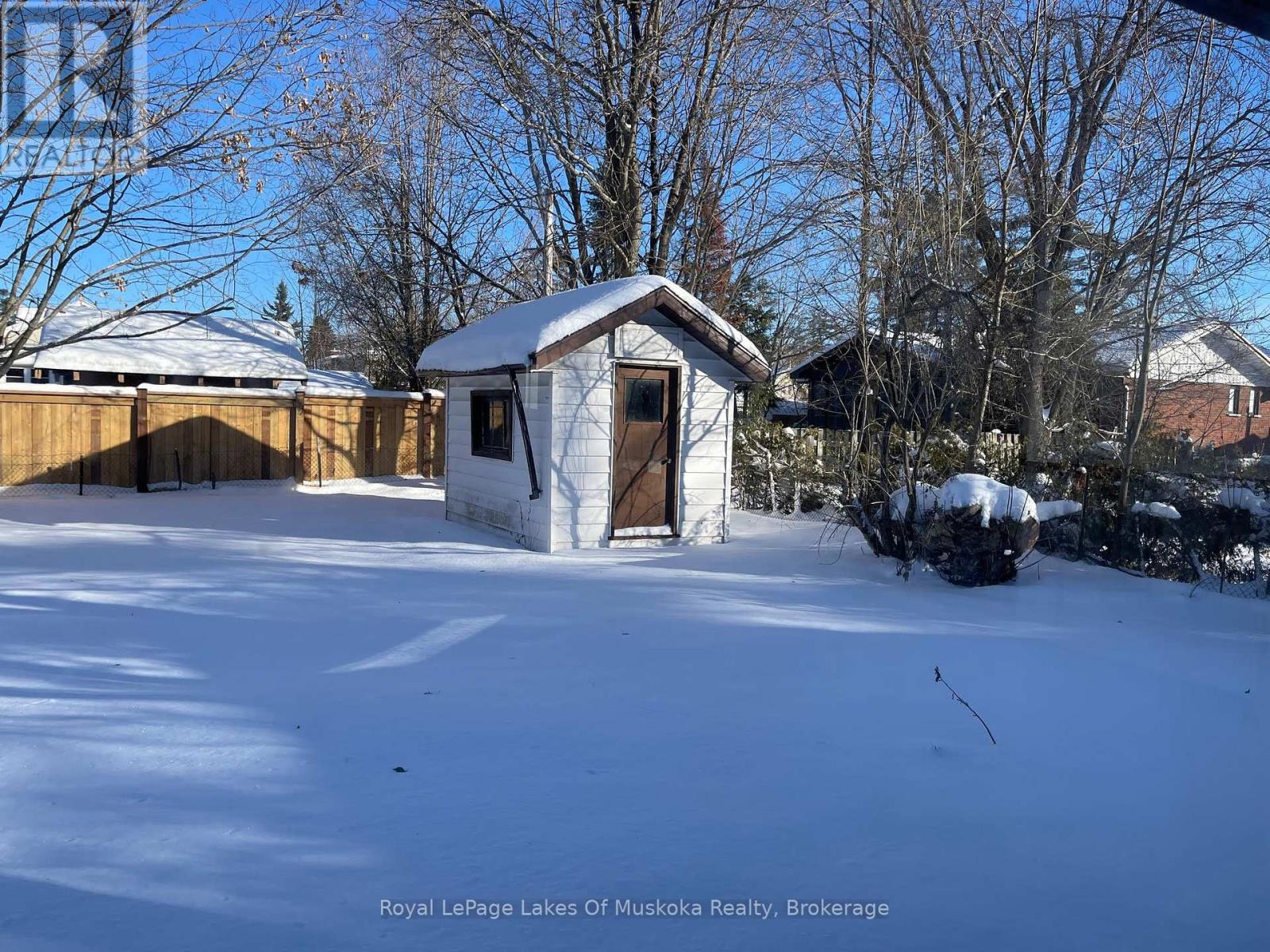 560 John Street N, Gravenhurst, Ontario  P1P 1G2 - Photo 10 - X12630564