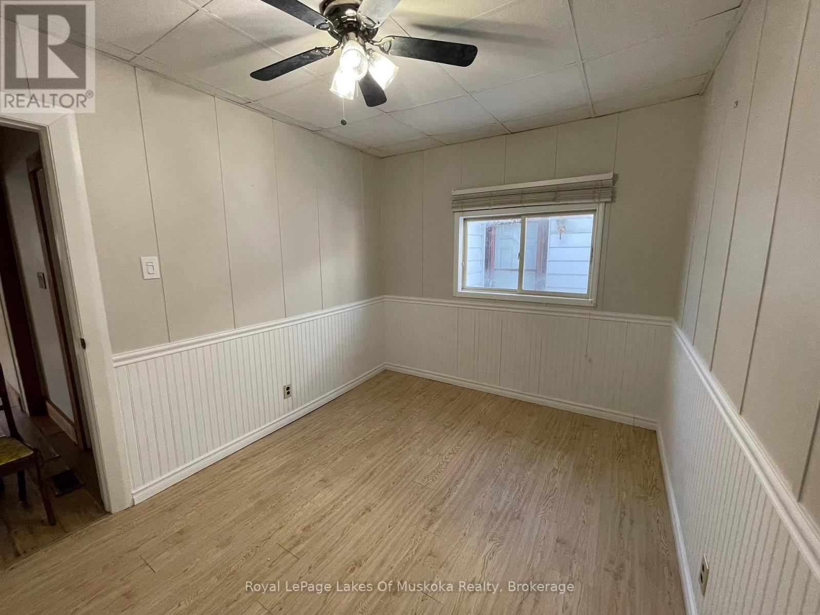 560 John Street N, Gravenhurst, Ontario  P1P 1G2 - Photo 6 - X12630564