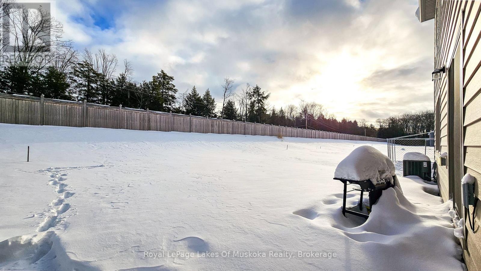 345 Mceachern Lane, Gravenhurst, Ontario  P1P 0H8 - Photo 11 - X12634774
