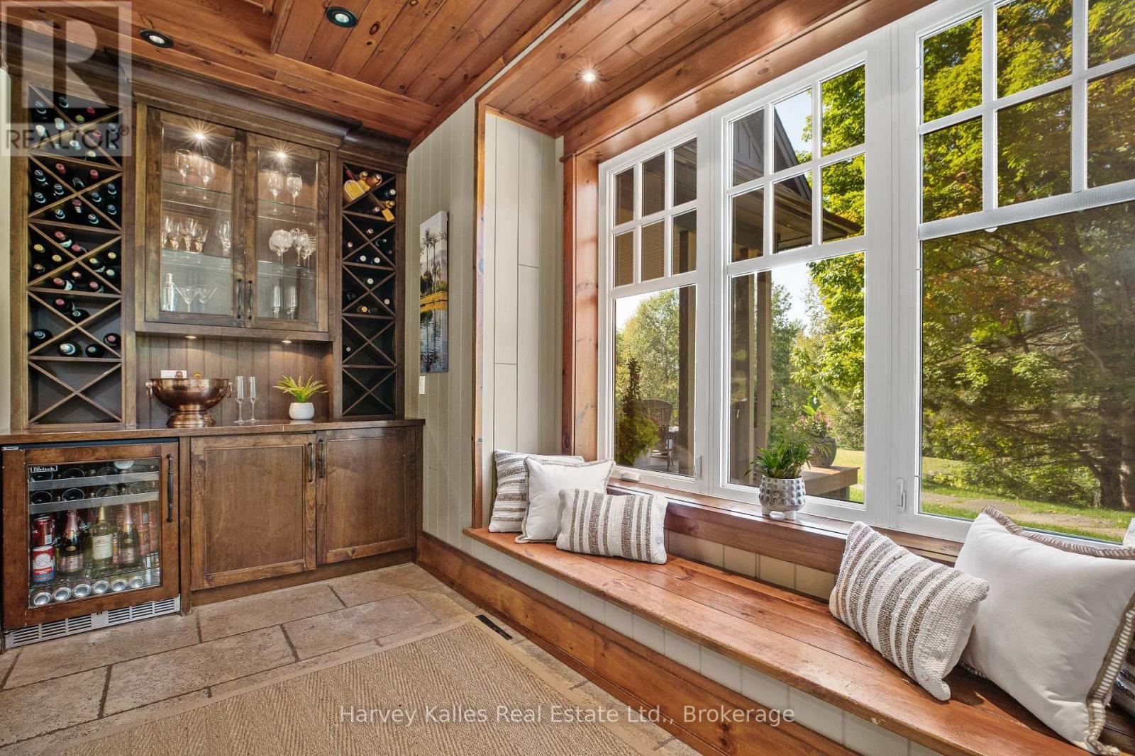 1074 Tally Ho Winter Park Road, Lake Of Bays, Ontario  P1H 2J6 - Photo 10 - X12638636