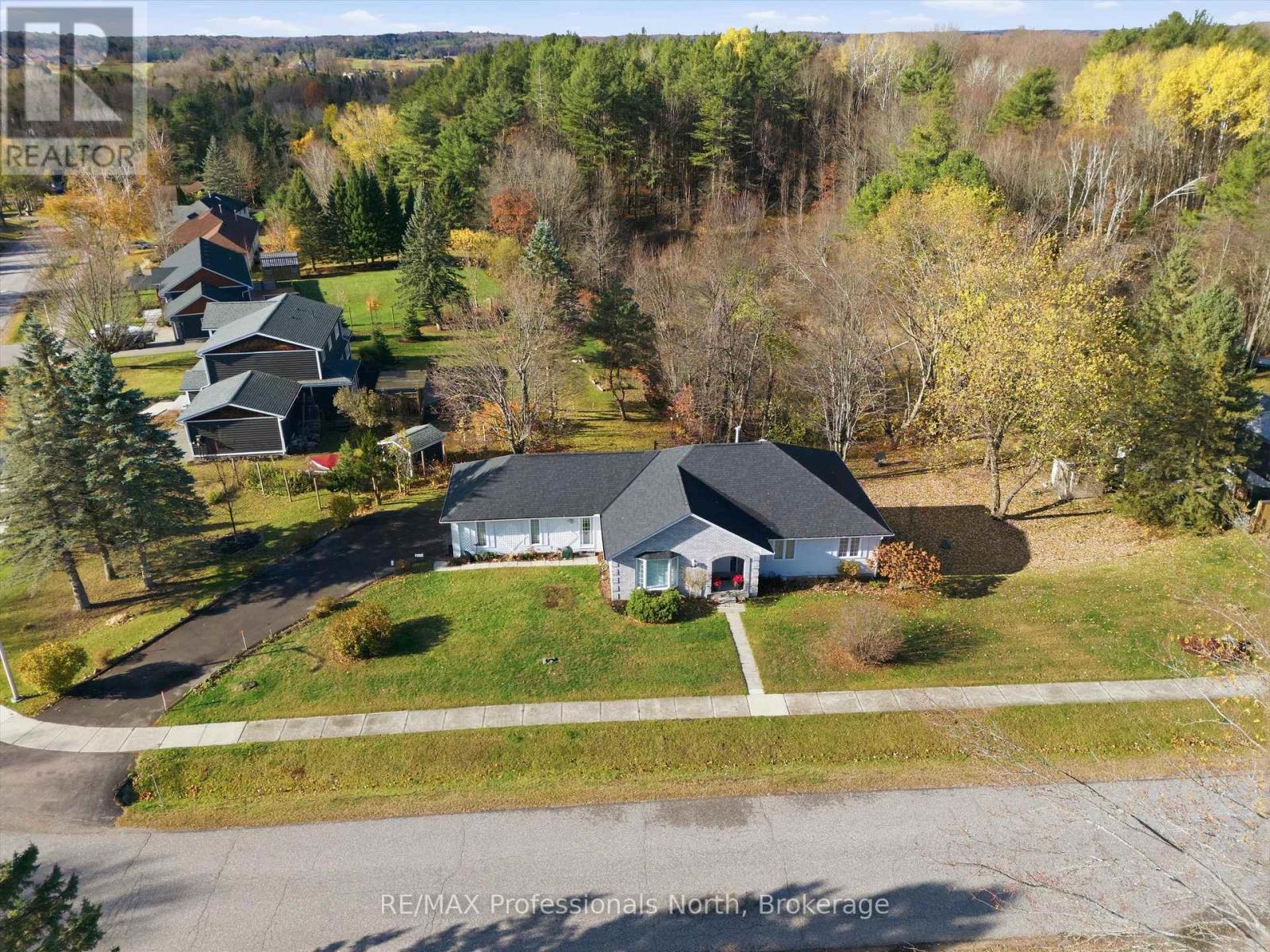 39 Catharine Street, Bracebridge, Ontario  P1L 1B1 - Photo 11 - X12639430