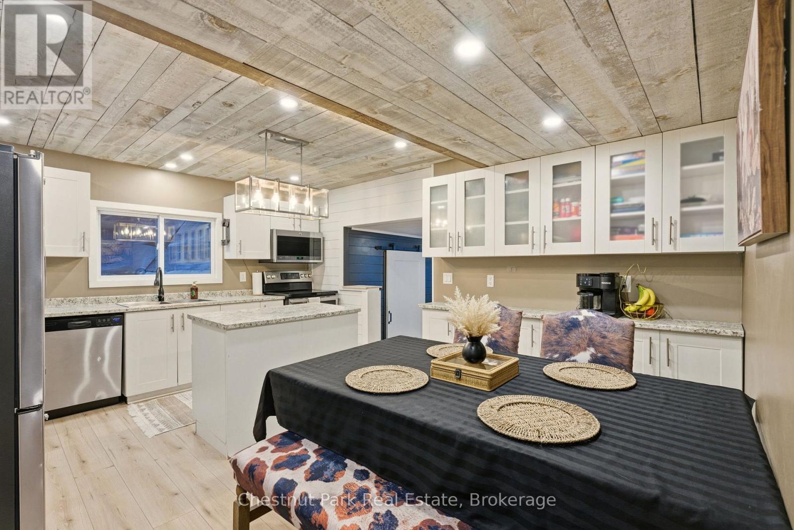 354 Muskoka 10 Road, Huntsville, Ontario  P0B 1L0 - Photo 18 - X12643898