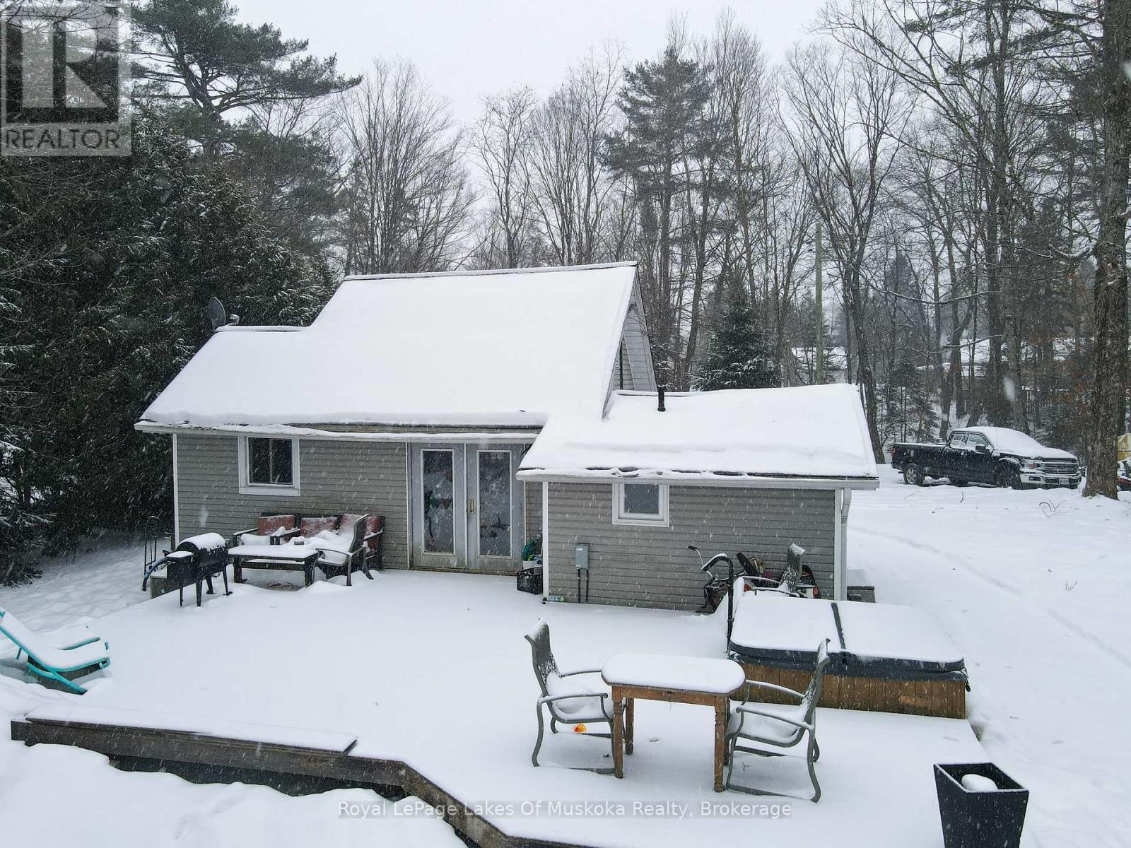 6 Hibberd Lane, Huntsville, Ontario  P1H 1C9 - Photo 3 - X12644868