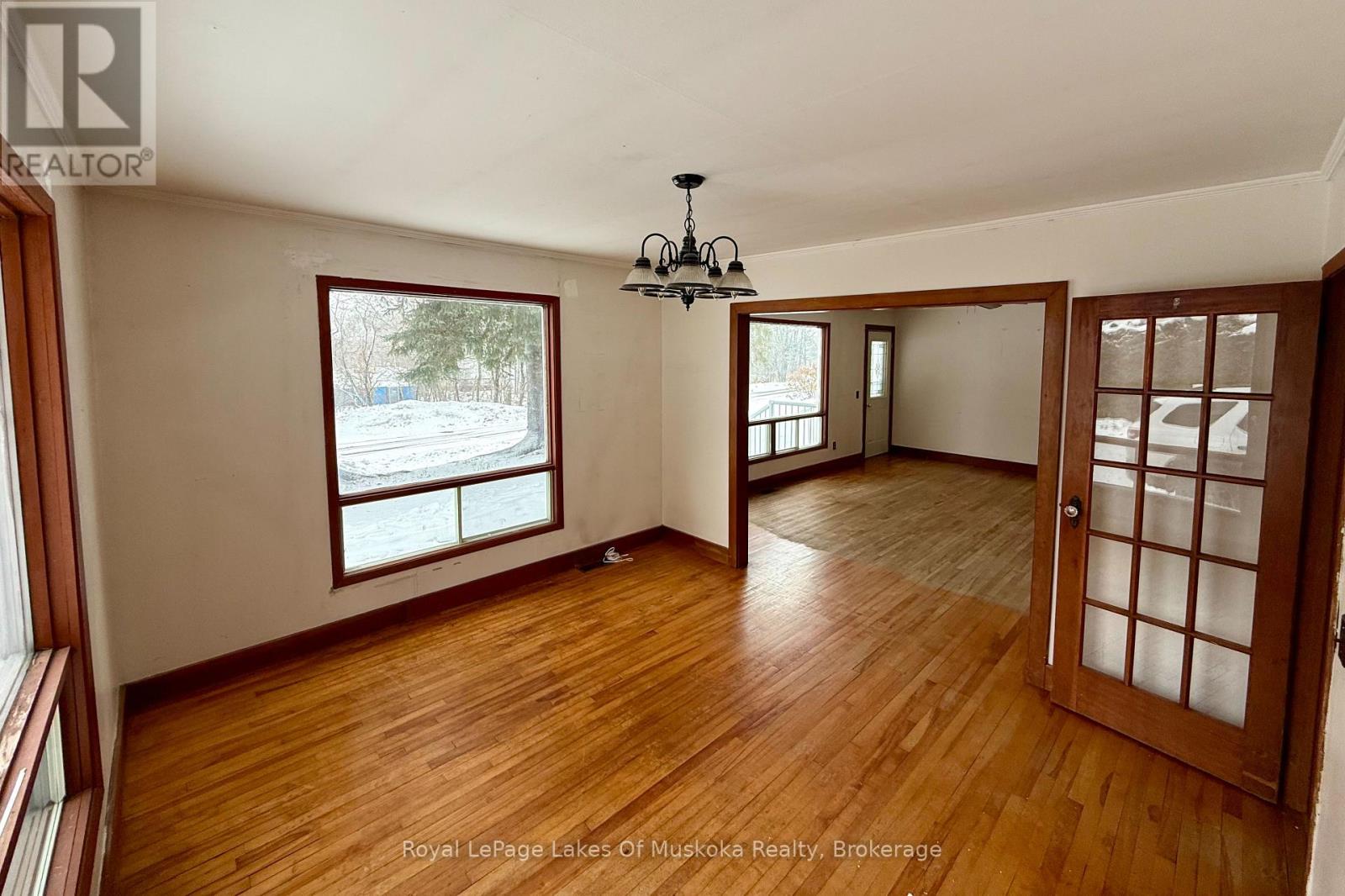 31 Ferguson Road, Huntsville, Ontario  P1H 1X7 - Photo 2 - X12646902